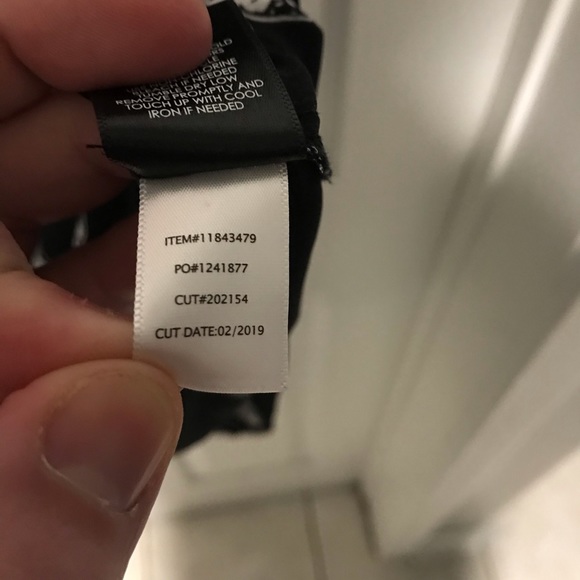 Torrid: Like new sleeves plus size blouse - Picture 14 of 15